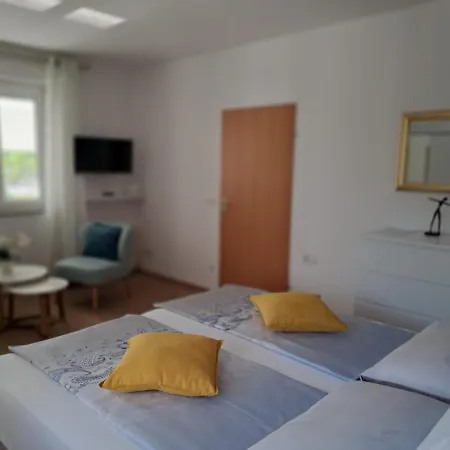 Kaja Apartment *